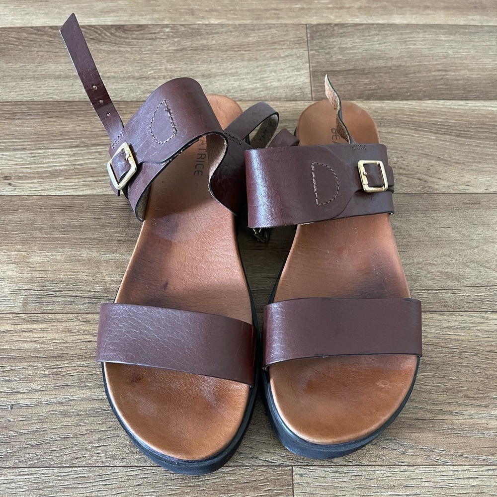 Women sandals, brown